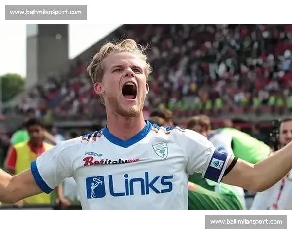 国米 4000 万求购尤尔曼德遭拒！葡体坚持 8000 万，热刺截胡加剧中场争夺战