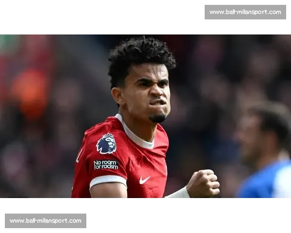 度假同框引热议！奥尔莫与迪亚斯伊维萨岛合影暗藏转会玄机？