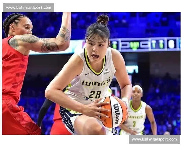 李月汝飞翼首秀闪耀！主帅盛赞内线核心，称其潜力未完全开发