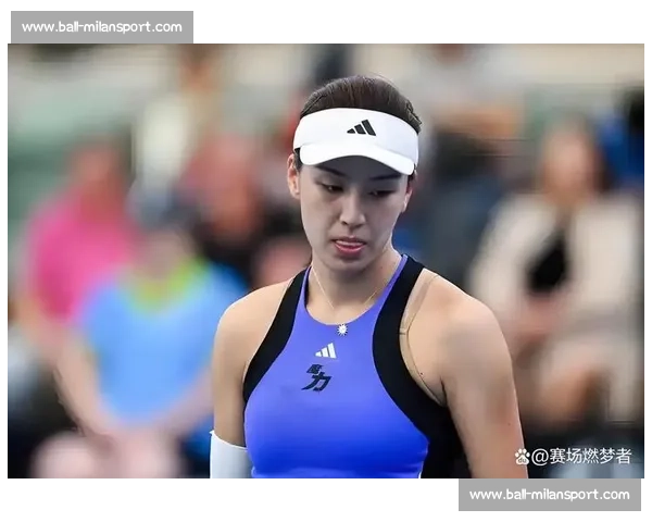 郑钦文三连胜横扫世界第一！王欣瑜草地爆发，中国德比悬念升级