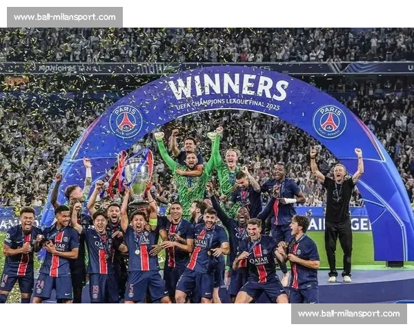 欧冠 5-0 横扫国米夺冠！罗西：巴黎世俱杯无悬念